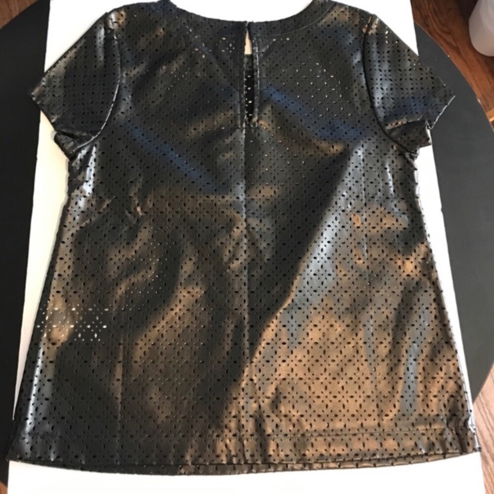 Banana Republic Coated Short Sleeve Blouse S - Picture 6 of 6